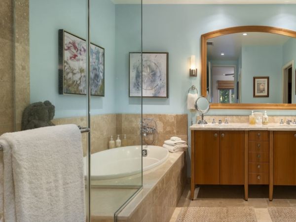 Wailea Vacation Condo Two Bedroom Walk to Beach