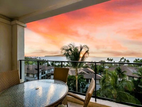 Wailea Vacation Condo Two Bedroom Walk to Beach