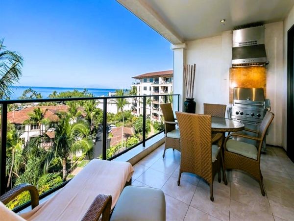 Wailea Vacation Condo Two Bedroom Walk to Beach