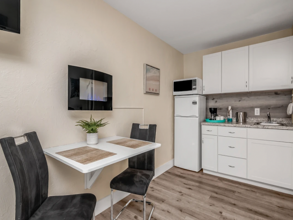Perched on Pelican Bay Nautical Themed Rooms Villa With Onsite Marina