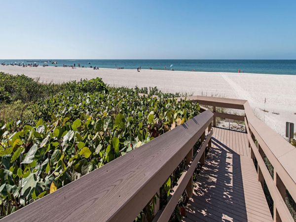 Marco Island Vacation Condo Two Bedroom Walk to Beach