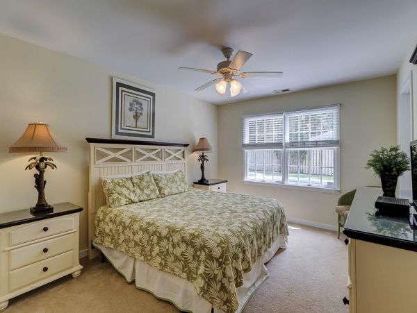 Serene 5 Bedroom Retreat  in Hilton Head Walk to Beach