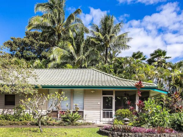 Hanalei Ocean Front Two Bedroom Cottage