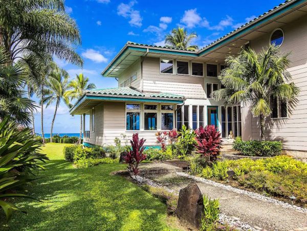 Hanalei Ocean Front Two Bedroom Cottage