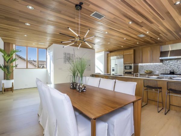 Venice Vacation Home Four Bedroom Walk to Beach