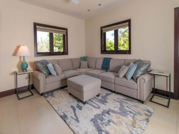 Cayman Luxury Villa World Class Amenities Views!