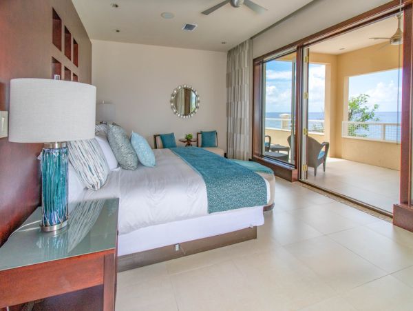 Cayman Luxury Villa World Class Amenities Views!