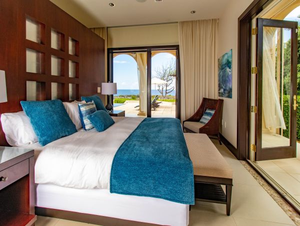 Cayman Luxury Villa World Class Amenities Views!