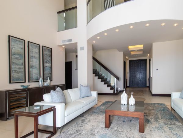 Cayman Luxury Villa World Class Amenities Views!
