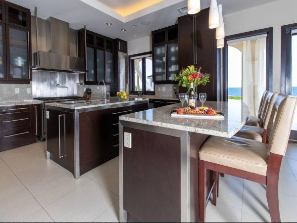 Cayman Luxury Villa World Class Amenities Views!