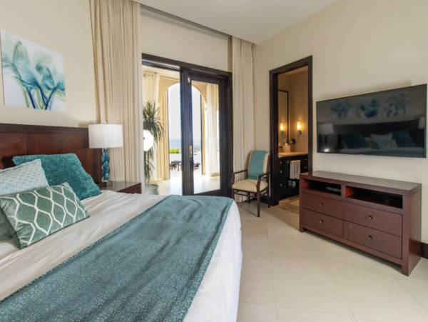 Cayman Luxury Villa World Class Amenities Views!