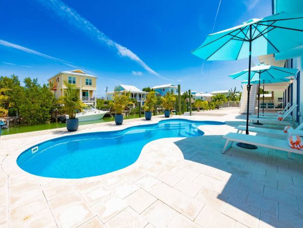 Marathon Secluded Six Bedroom Vacation Rental