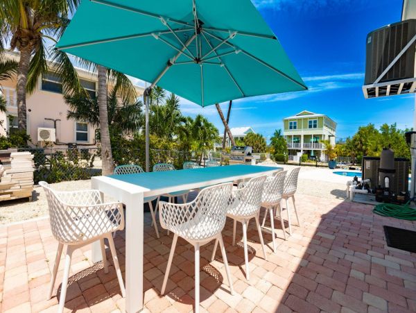 Marathon Secluded Six Bedroom Vacation Rental