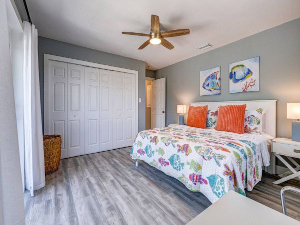 Marathon Secluded Six Bedroom Vacation Rental