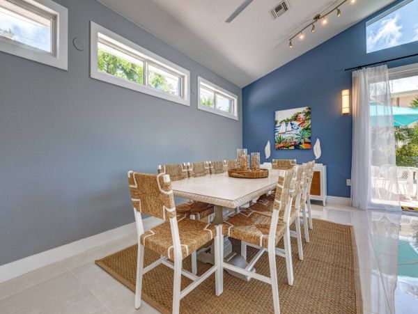 Marathon Secluded Six Bedroom Vacation Rental