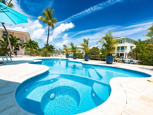 Marathon Secluded Six Bedroom Vacation Rental