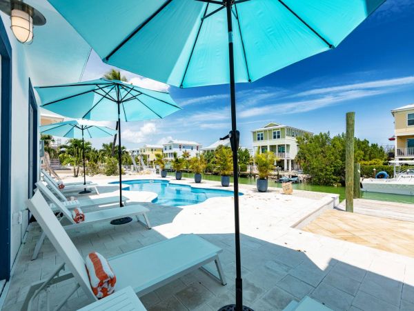 Marathon Secluded Six Bedroom Vacation Rental