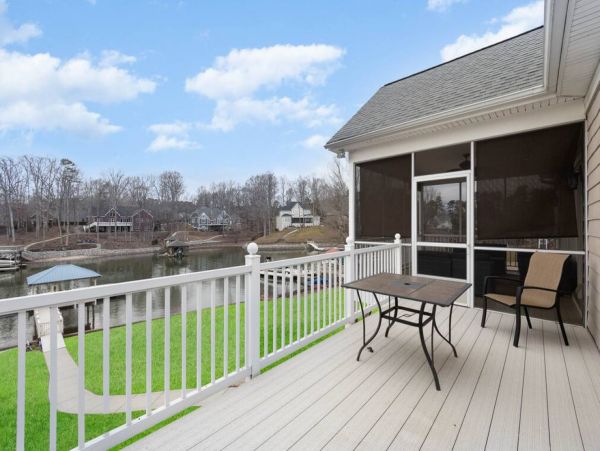 Lake Norman Best Luxury Vacation Home Lake Views
