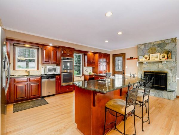 Lake Norman Vacation Home Four Bedroom
