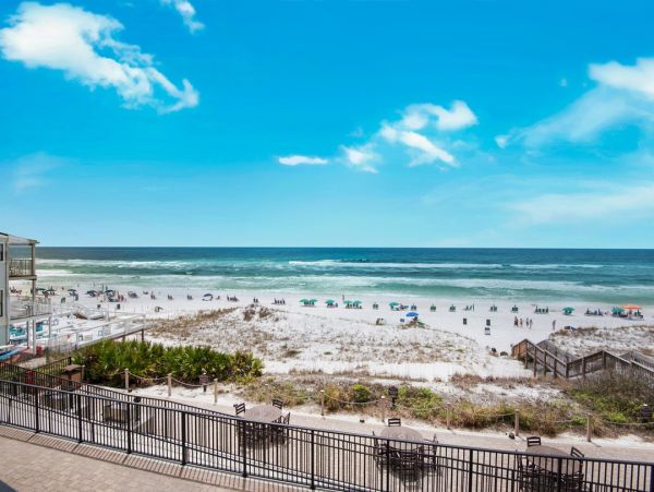 Beachfront Destin Condo Rental - Luxury Gulf-Front Vacation Rental with Pool