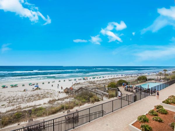 Beachfront Destin Condo Rental - Luxury Gulf-Front Vacation Rental with Pool