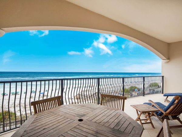 Beachfront Destin Condo Rental - Luxury Gulf-Front Vacation Rental with Pool