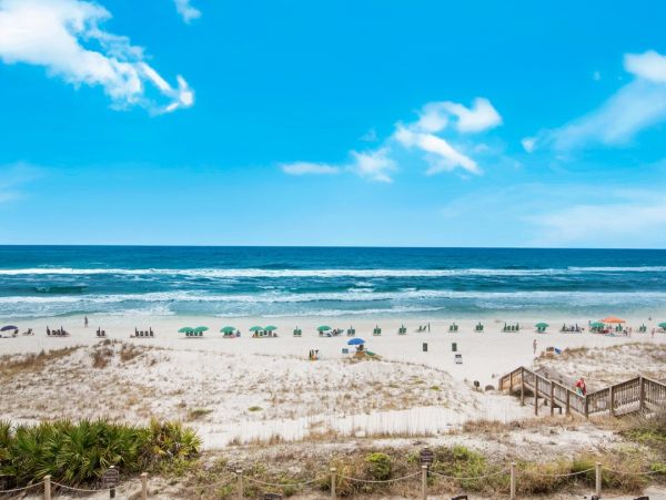 Beachfront Destin Condo Rental - Luxury Gulf-Front Vacation Rental with Pool