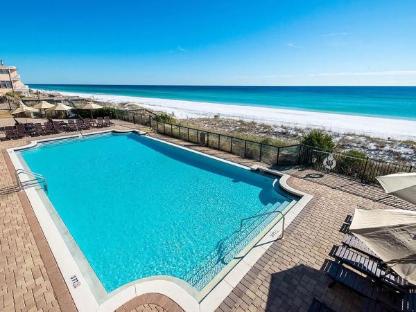 Beachfront Destin Condo Rental - Luxury Gulf-Front Vacation Rental with Pool