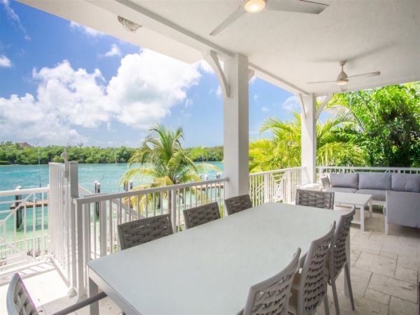 Marathon Gulf Front Vacation Home with Pool & Boat Dock