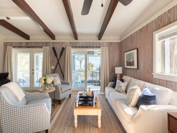 Beautiful & Cozy Vacation Home Right on the Beach in Hilton Head