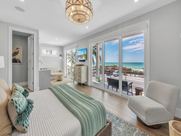 Luxurious Villa by the Beach in Bradenton Beach