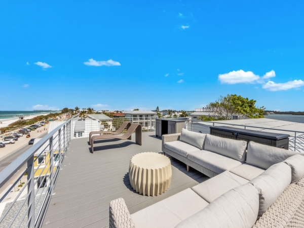 Luxurious Villa by the Beach in Bradenton Beach