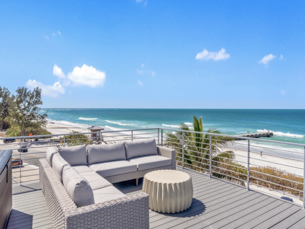 Luxurious Villa by the Beach in Bradenton Beach