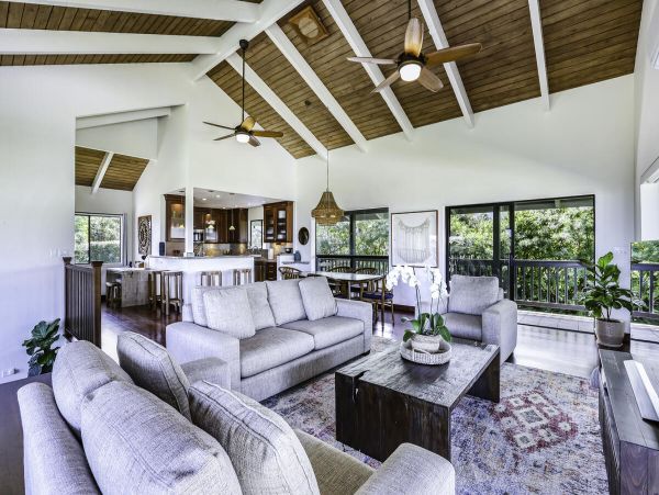 Serene Island Escape with Ocean Views in Princeville