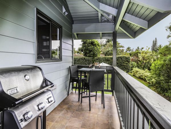 Serene Island Escape with Ocean Views in Princeville