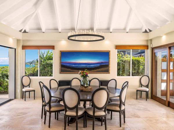 Oceanfront Kailua Vacation Home Six Bedroom