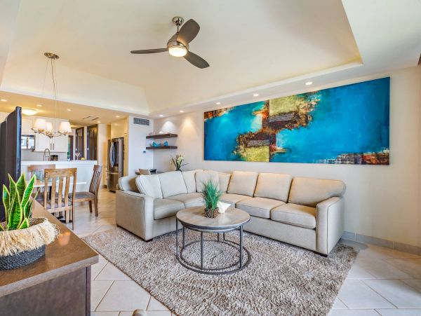 Oceanfront Lahaina Vacation Condo One Bedroom