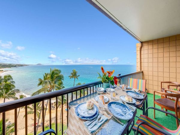 Luxury Top Floor Condo Two Bedrooms Amazing Ocean Views