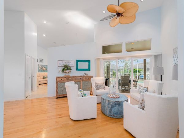 Waterfront 3 Bedroom Home in Marco Island