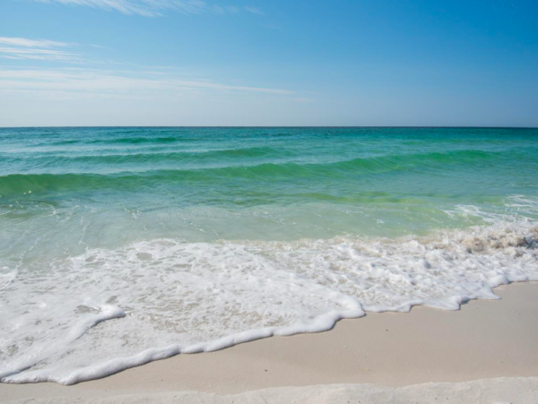 New 4 bedroom Home 4 miles to Navarre Beach