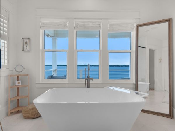 Navarre Vacation Home Five Bedroom