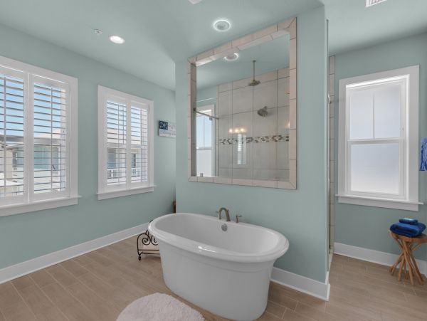 Navarre Beach Vacation Home Five Bedroom Walk to Beach