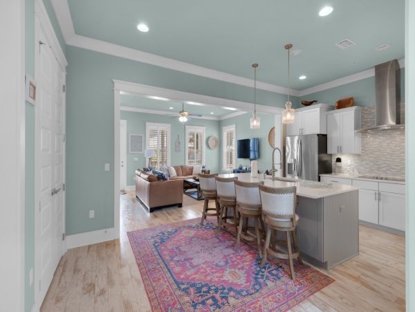 Navarre Beach Vacation Home Five Bedroom Walk to Beach