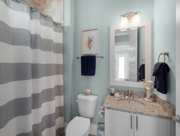 Navarre Beach Vacation Home Five Bedroom Walk to Beach