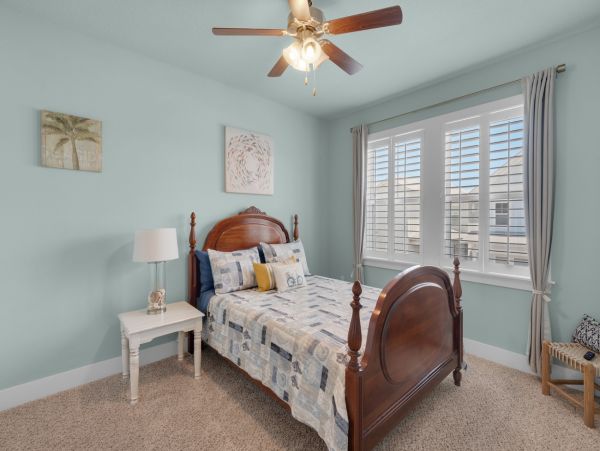 Navarre Beach Vacation Home Five Bedroom Walk to Beach