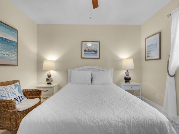 Navarre Beach Home with 5 Bedrooms