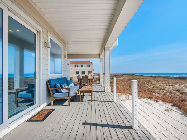 Modern Beachfront Vacation Home in Navarre Beach