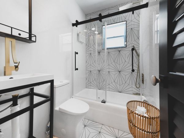 Holmes Beach Gorgeous 4 Bedroom Duplex