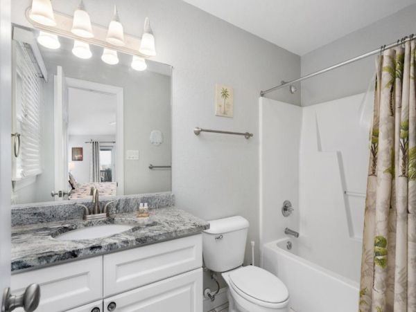 Oceanfront Kill Devil Hills Vacation Home Fourteen Bedroom