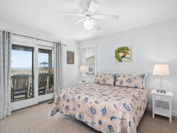Oceanfront Kill Devil Hills Vacation Home Fourteen Bedroom